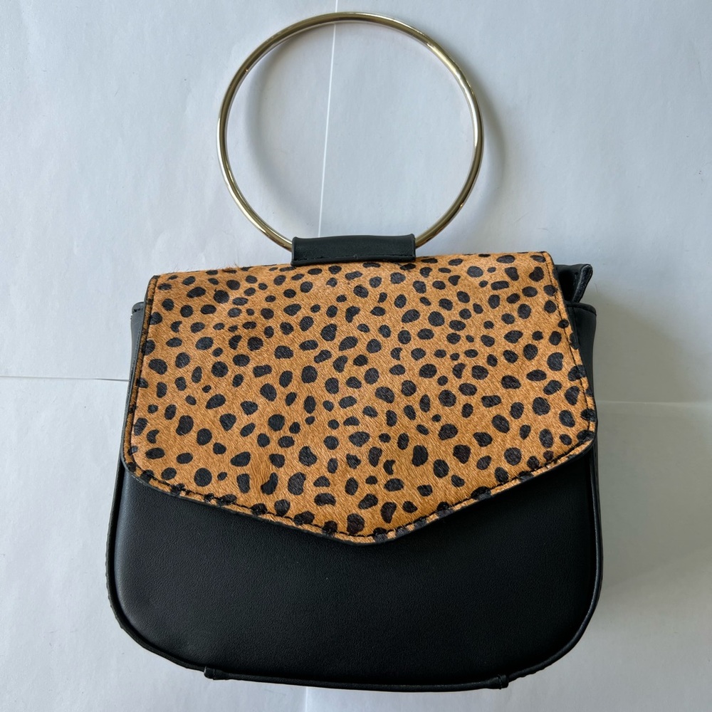 NWOT The Sis Kiss leopard hand bag w/ cross body strap